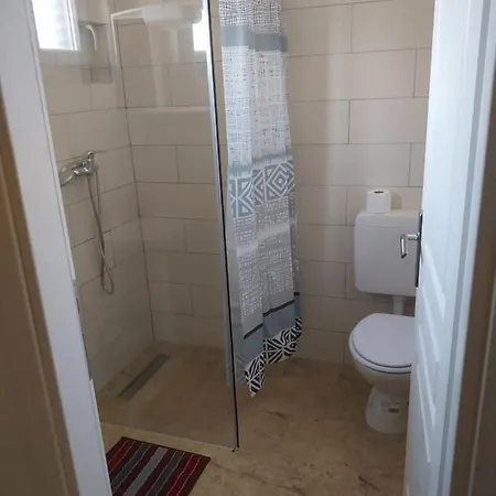 Leon Apartmán